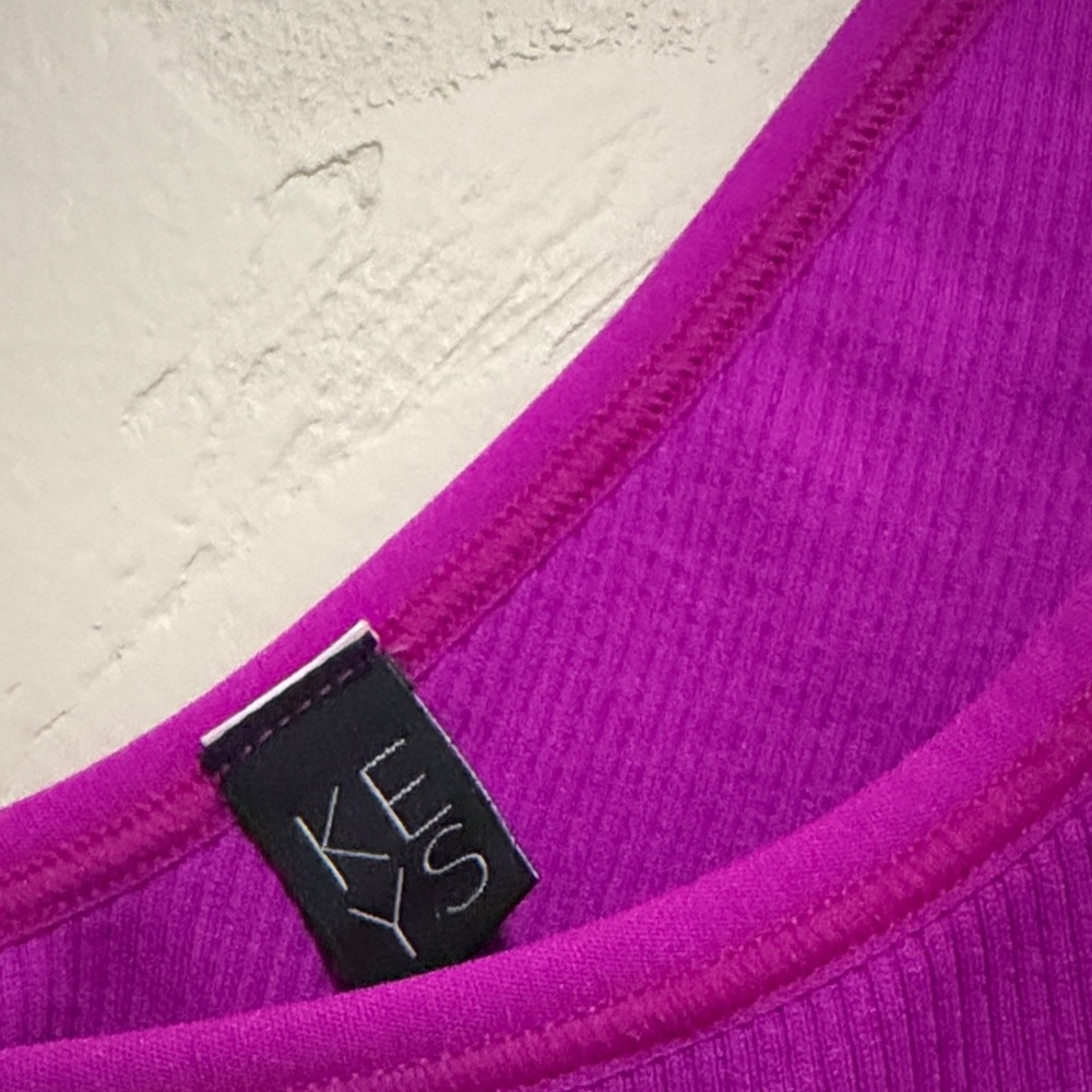 Athleta + Alicia Keyes Magenta Aurora Cropped Tank Top - Picture 2 of 3